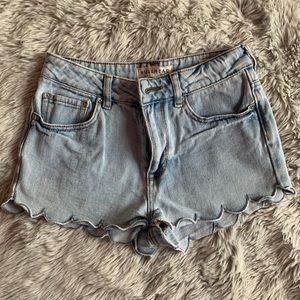 Pacsun Scalloped Denim Shorts Size 3